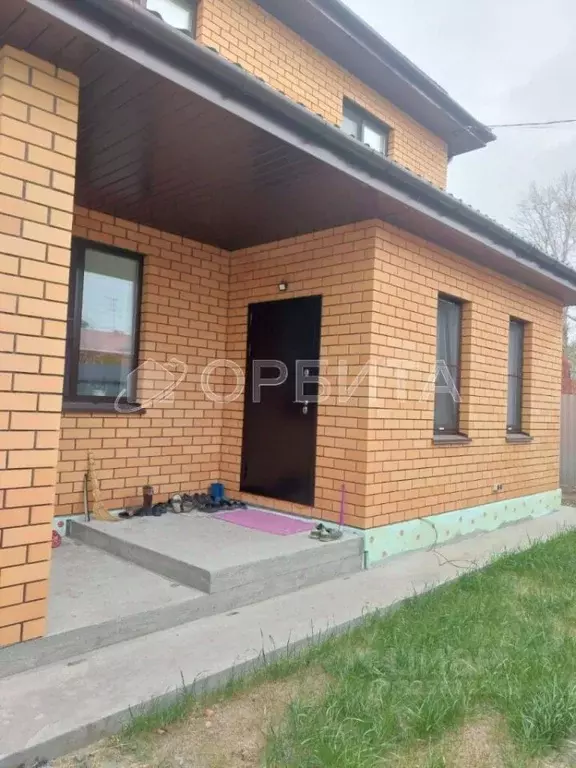 Дом в Тюменская область, Тюмень Микрорайон мыс, ул. Марины Расковой, ... - Фото 1