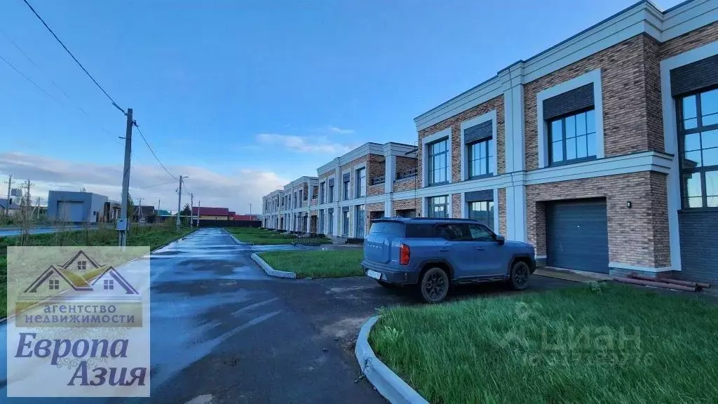 Дом в Оренбургская область, Оренбургский район, с. Южный урал ул. ... - Фото 1