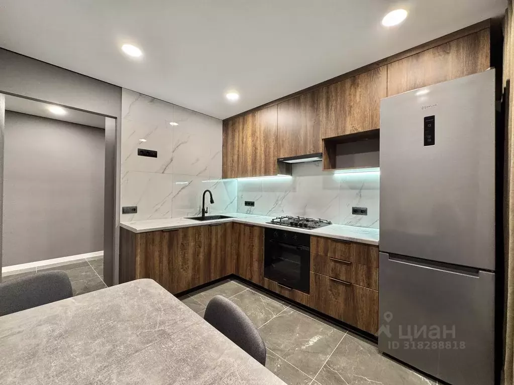 3-к кв. Кировская область, Киров Сормовская ул., 40 (66.4 м) - Фото 2