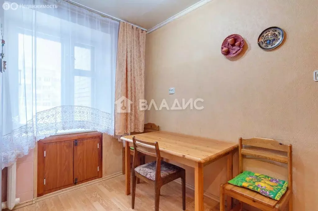 4-комнатная квартира: Вологда, улица Пугачёва, 79 (74.7 м) - Фото 2