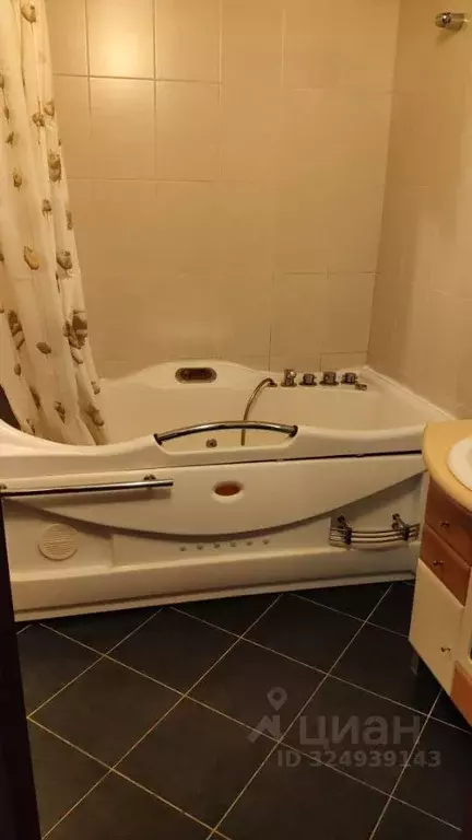 3-к кв. Крым, Симферополь ул. Полевая (60.0 м) - Фото 1