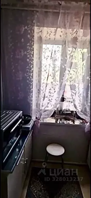 2-к кв. Удмуртия, Камбарка ул. 136-я Военная база, 5 (37.7 м) - Фото 2