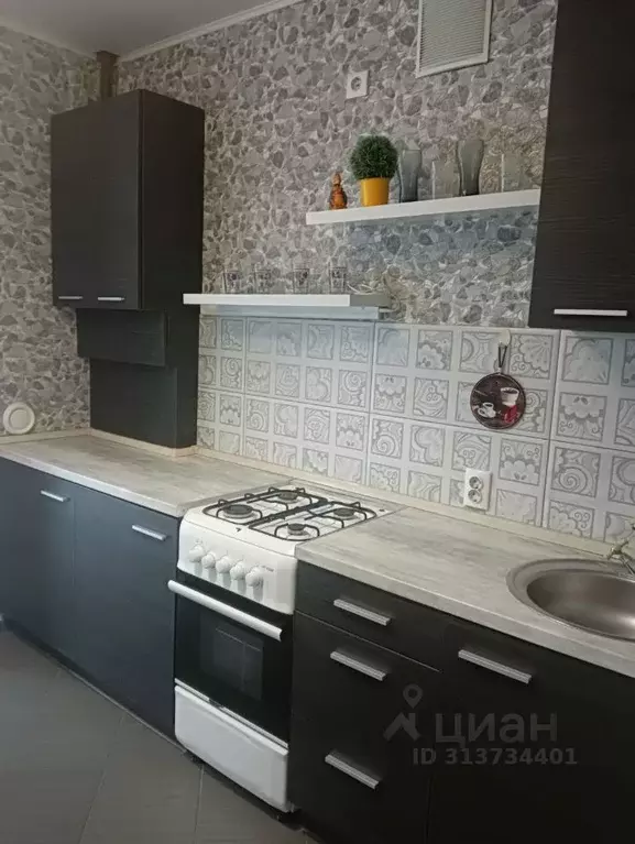 1-к кв. Калининградская область, Калининград Батальная ул., 5 (40.0 м) - Фото 1