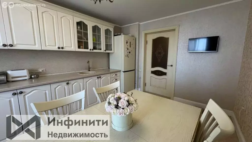 4-комнатная квартира: Ставрополь, Октябрьская улица, 229/1 (90 м) - Фото 0