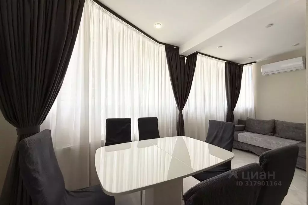 3-к кв. Краснодарский край, Краснодар ул. Цезаря Куникова, 24к2 (96.0 ... - Фото 0