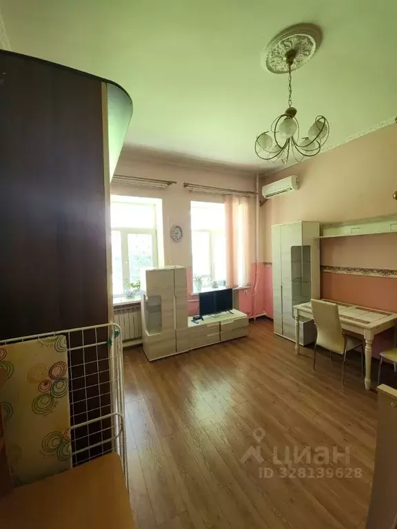 Студия Приморский край, Владивосток Черемуховая ул., 12 (24.0 м) - Фото 2