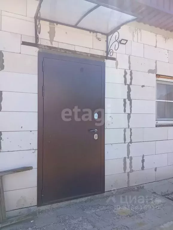 Дом в Астраханская область, Астрахань Валдайская ул., 71 (81 м) - Фото 2