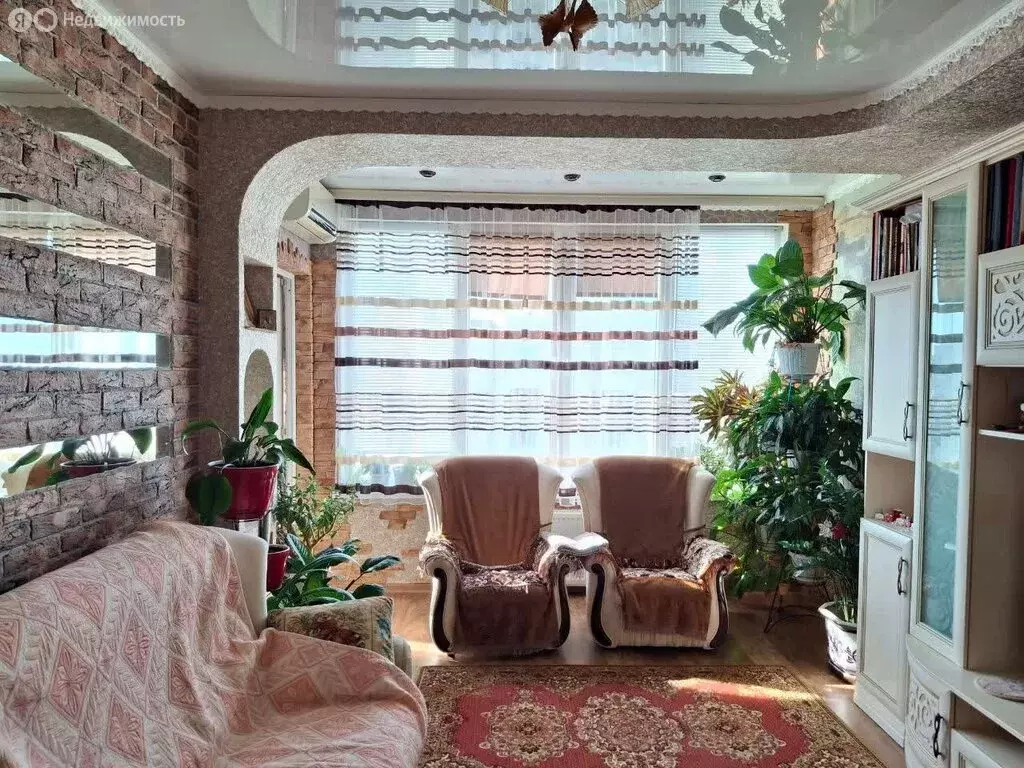 2-комнатная квартира: Севастополь, улица Молодых Строителей, 1А (50 м) - Фото 1