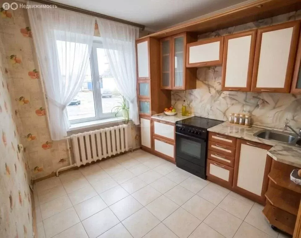 3-комнатная квартира: посёлок городского типа Новокручининский, ... - Фото 1