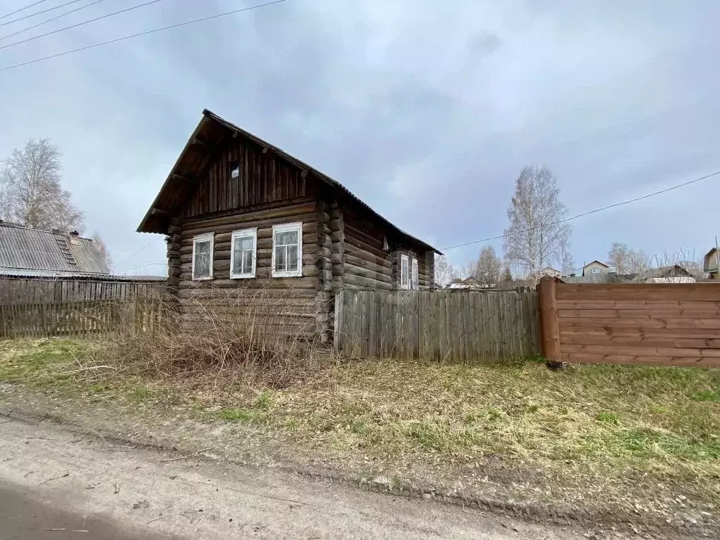 Дом в Архангельская область, Сольвычегодск Котласский район, ул. ... - Фото 0