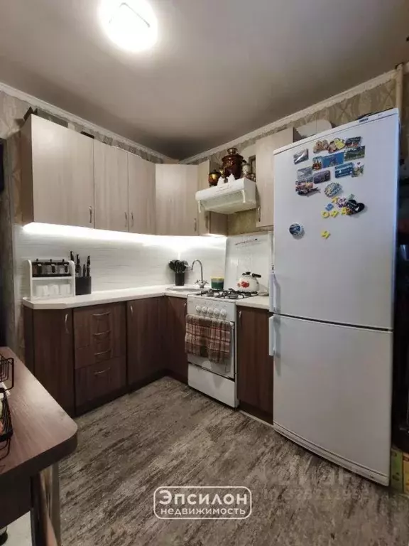 3-к кв. Курская область, Курск Школьная ул., 5к1 (55.9 м) - Фото 1