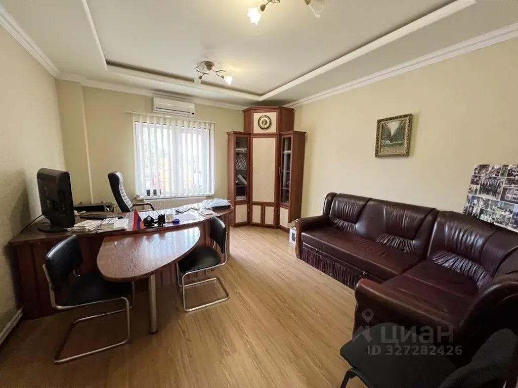 Офис в Крым, Симферополь ул. Москалева, 11 (36 м) - Фото 1