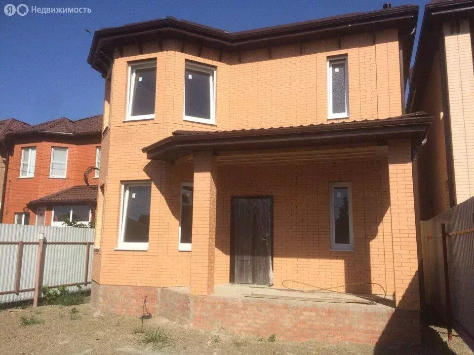 Дом в Ростов-на-Дону, Вятская улица (150 м) - Фото 1