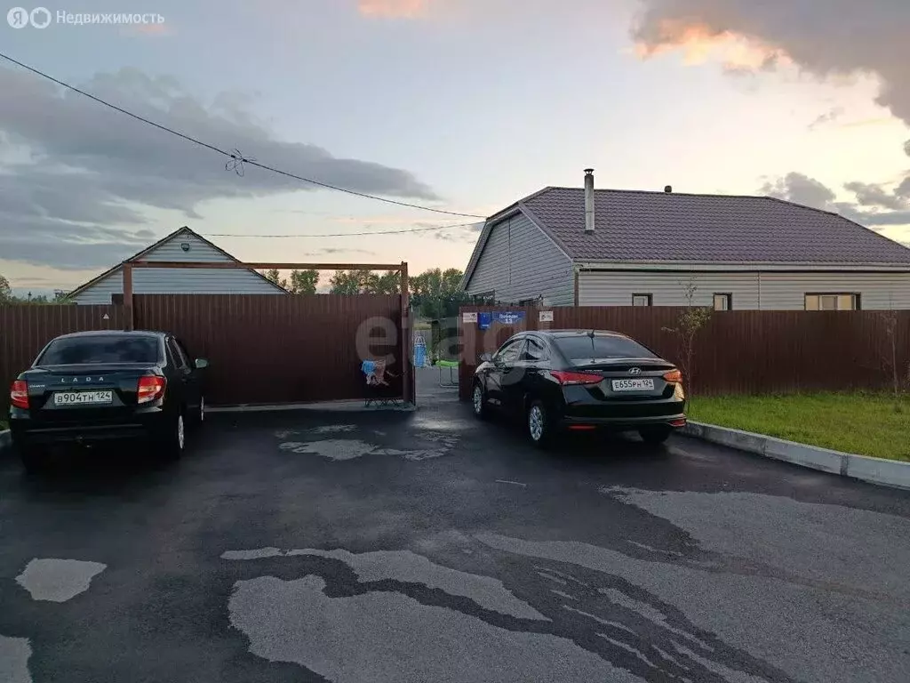 Дом в Красноярский край, Ачинский муниципальный округ, деревня ... - Фото 2