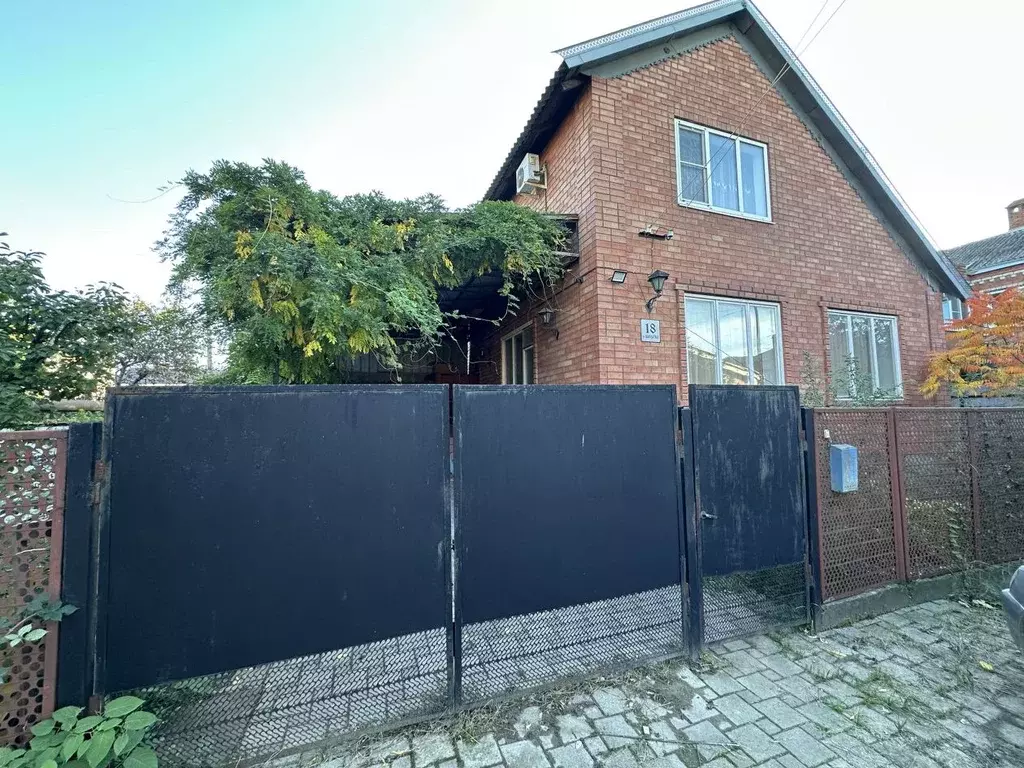 Дом в Краснодарский край, Краснодар Благодатная ул., 18 (142 м) - Фото 1