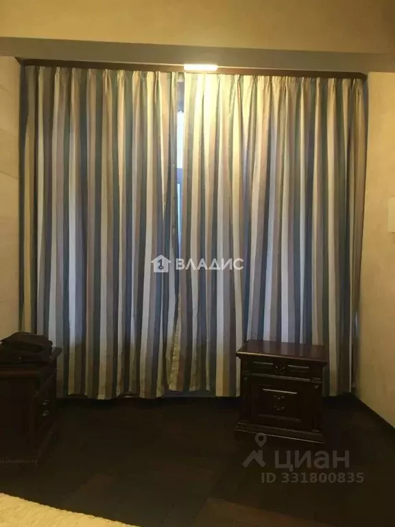 1-к кв. Бурятия, Улан-Удэ ул. Смолина, 77 (50.0 м) - Фото 1