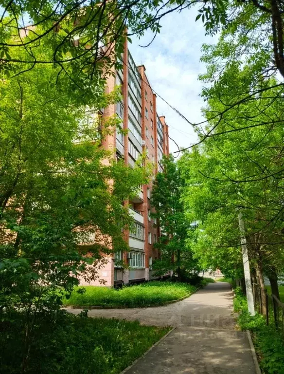 2-к кв. Ленинградская область, Луга просп. Кирова, 68к1 (48.0 м) - Фото 0