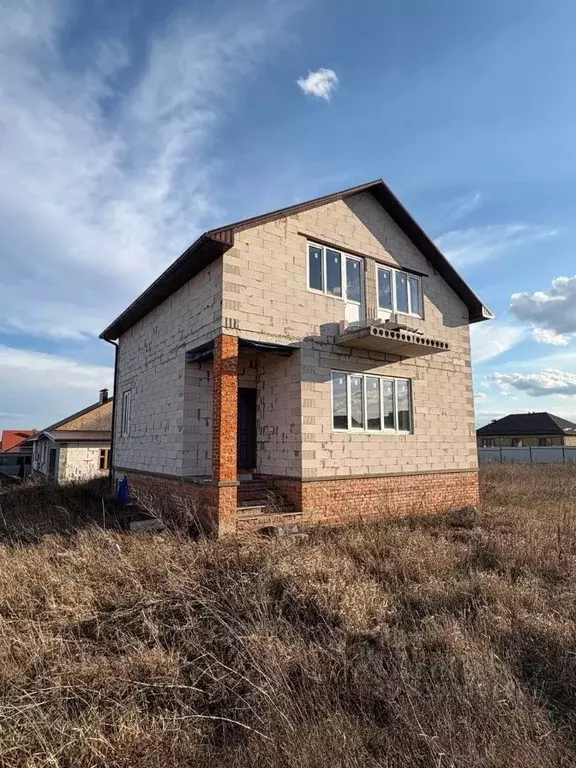 Дом в Белгородская область, Белгородский район, с. Стрелецкое ул. ... - Фото 1