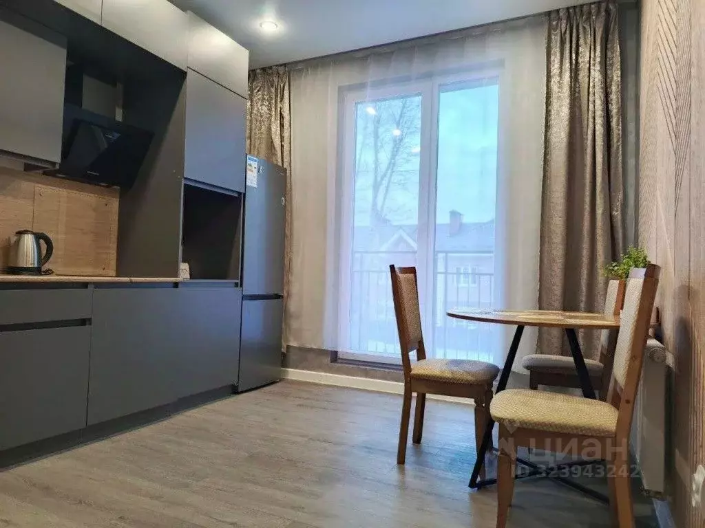 1-к кв. Тюменская область, Тюмень ул. Александра Звягина, 7 (40.0 м) - Фото 1