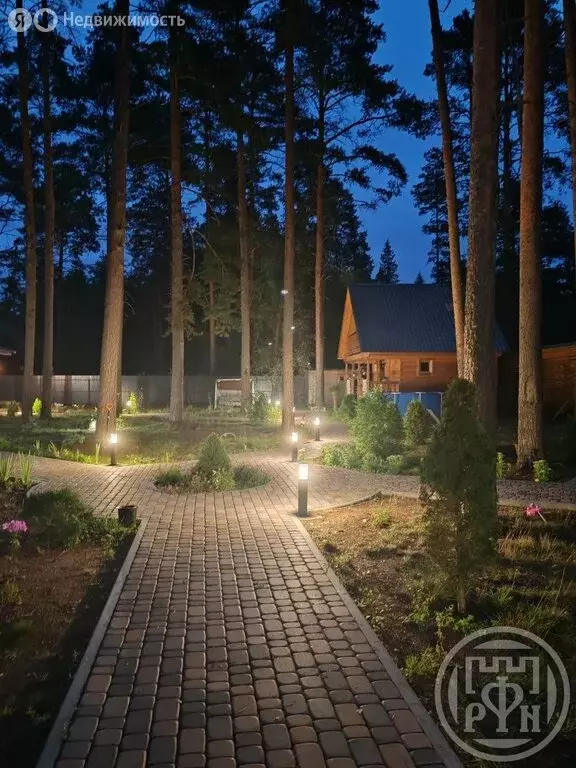 Дом в Ленинградская область, Луга (301.7 м) - Фото 2