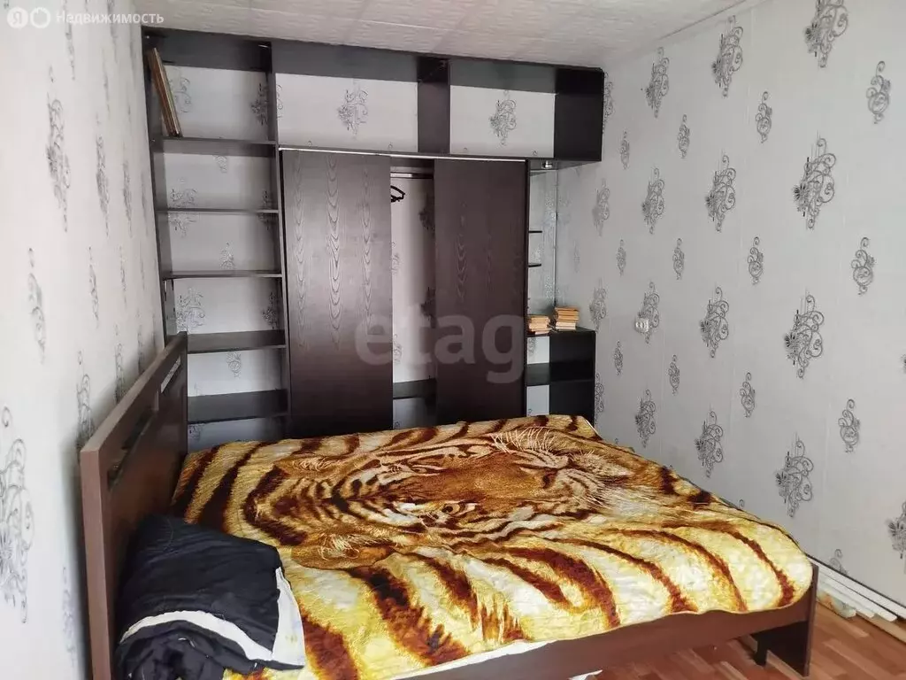 3-комнатная квартира: Ивня, улица Калинина, 9 (59.5 м) - Фото 0