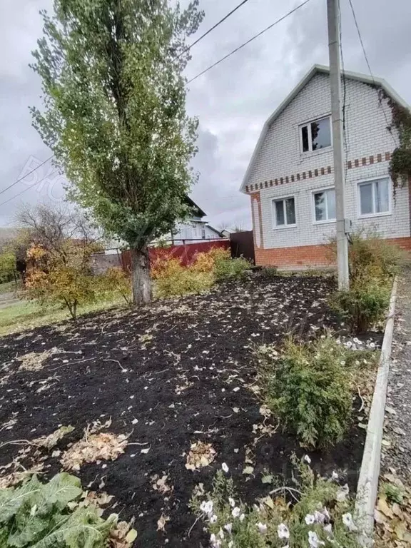 Дом в Саратовская область, Балашов Северная ул., 89 (100 м) - Фото 0