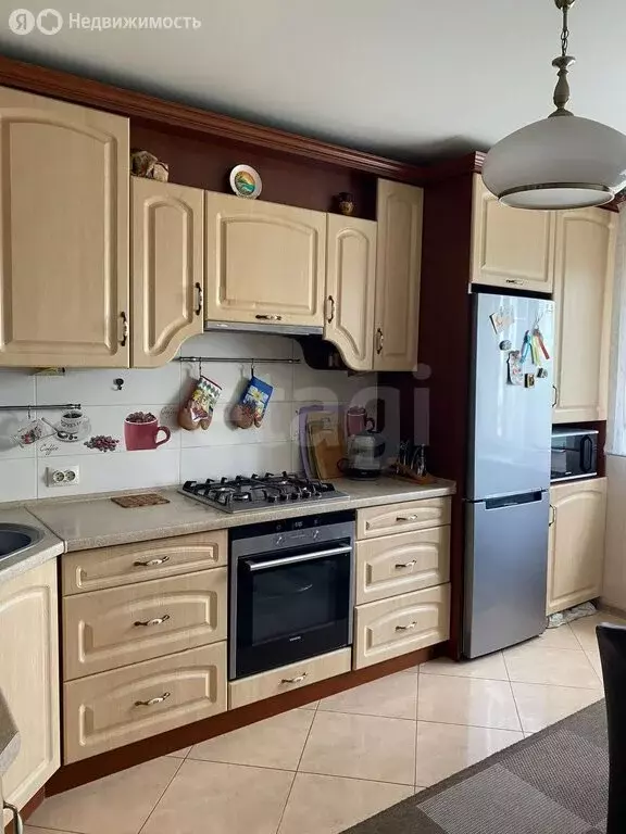 2-комнатная квартира: Калининград, улица Толбухина, 4 (72 м) - Фото 0