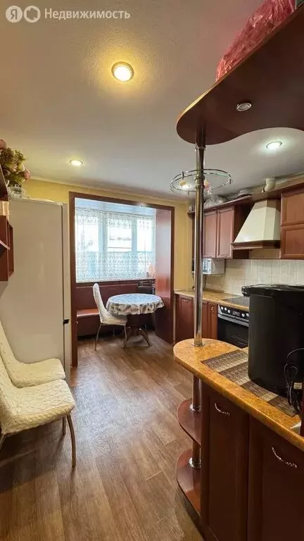 3-комнатная квартира: Братск, жилой район Энергетик, Олимпийская ... - Фото 2