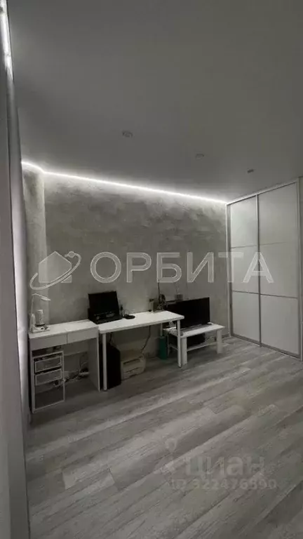 Студия Тюменская область, Тюмень ул. 50 лет ВЛКСМ, 19 (29.8 м) - Фото 2