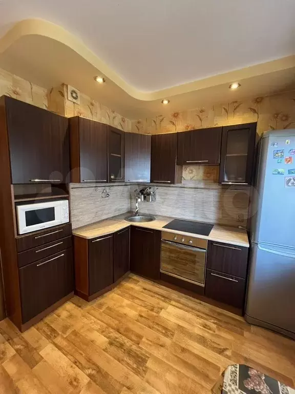 2-к. квартира, 64 м, 4/17 эт. - Фото 0