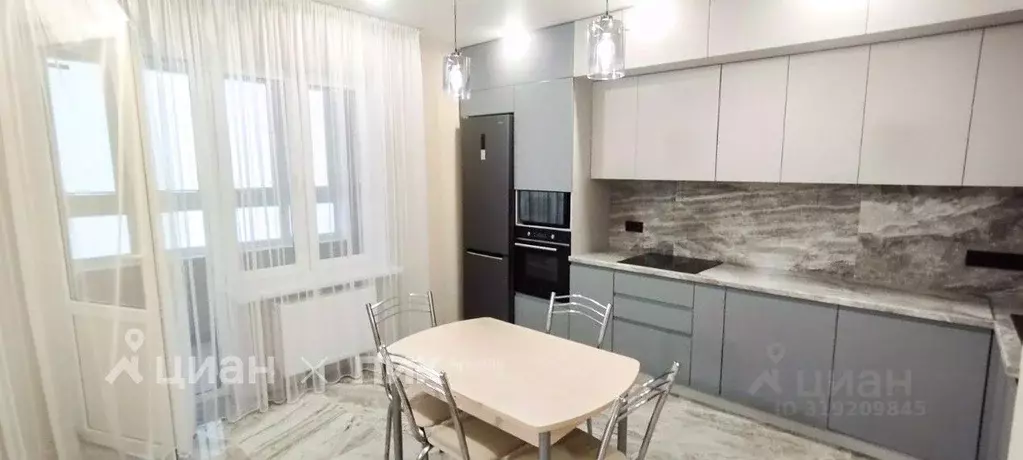 2-к кв. Краснодарский край, Краснодар ул. Питерская, 40к3 (67.0 м) - Фото 0