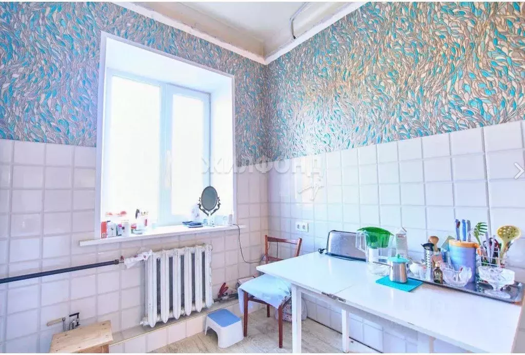 2-к кв. Томская область, Северск Первомайская ул., 9 (60.8 м) - Фото 0