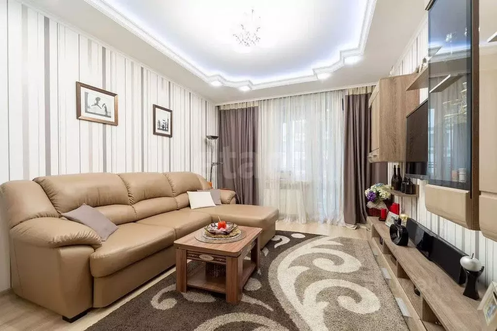 2-к кв. Санкт-Петербург Кременчугская ул., 11К1 (65.6 м) - Фото 1
