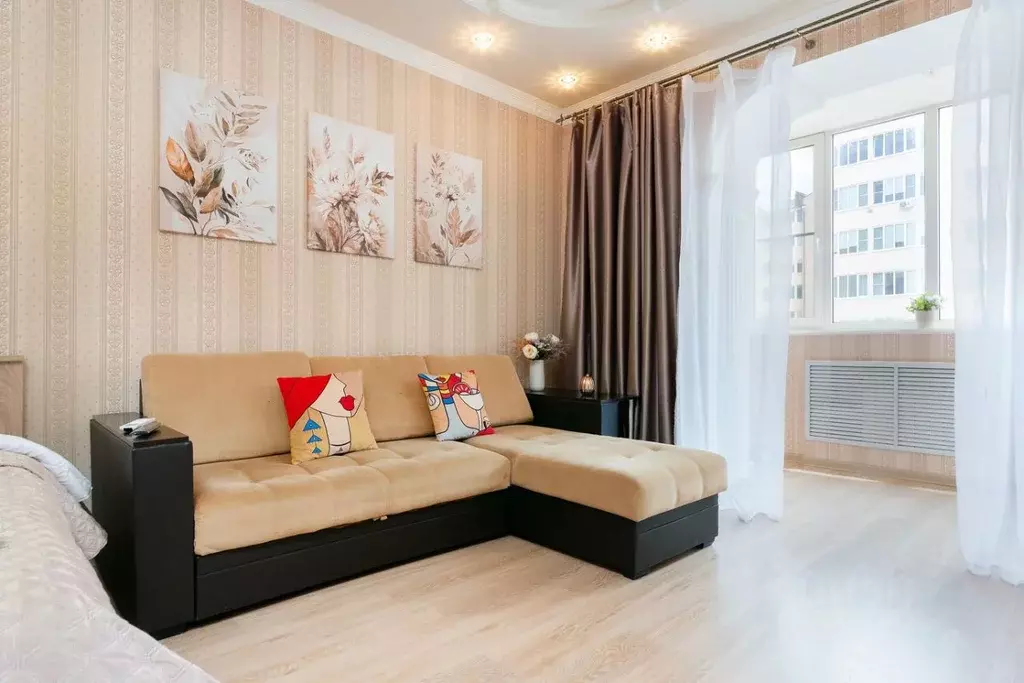 2-к кв. Ставропольский край, Пятигорск ул. Нежнова, 21К3 (80.0 м) - Фото 1