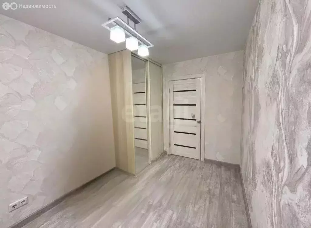 3-комнатная квартира: Архангельск, Советская улица, 17к2 (62 м) - Фото 0