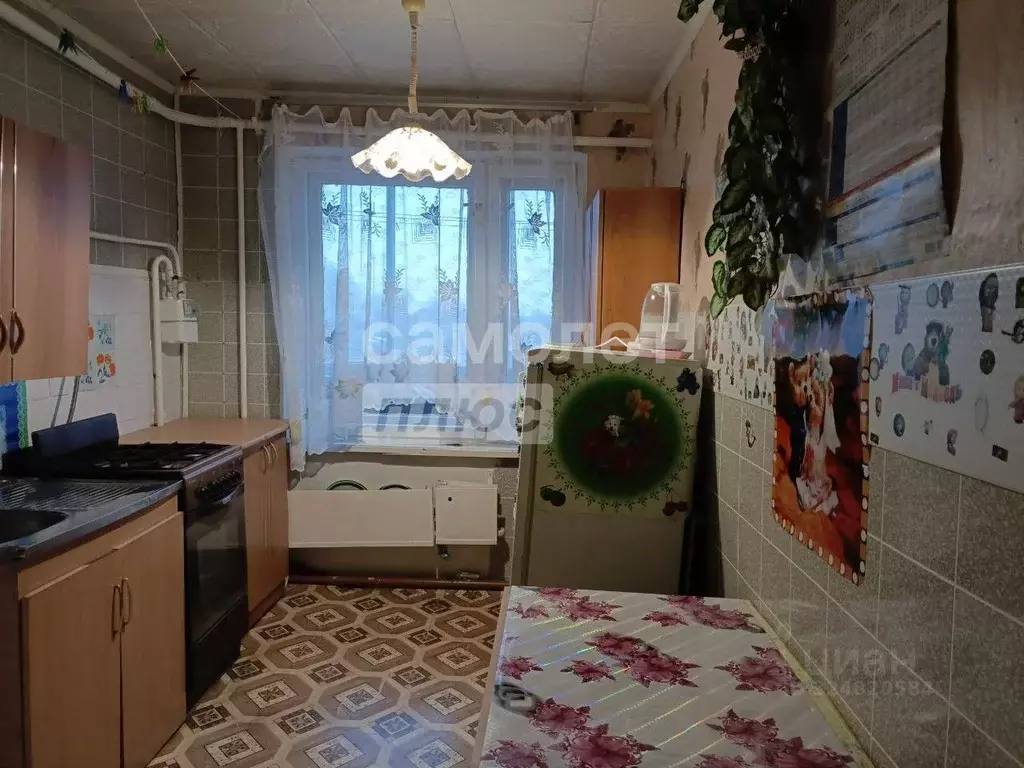 2-к кв. Калужская область, пос. Бабынино ул. Комсомольская, 45 (50.1 ... - Фото 1