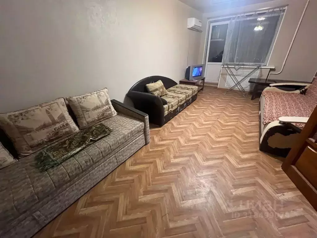 1-к кв. Волгоградская область, Волгоград ул. Таращанцев, 27 (42.0 м) - Фото 0