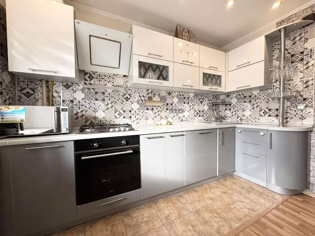 3-к кв. Татарстан, Казань ул. Ноксинский Спуск, 25 (65.1 м) - Фото 1