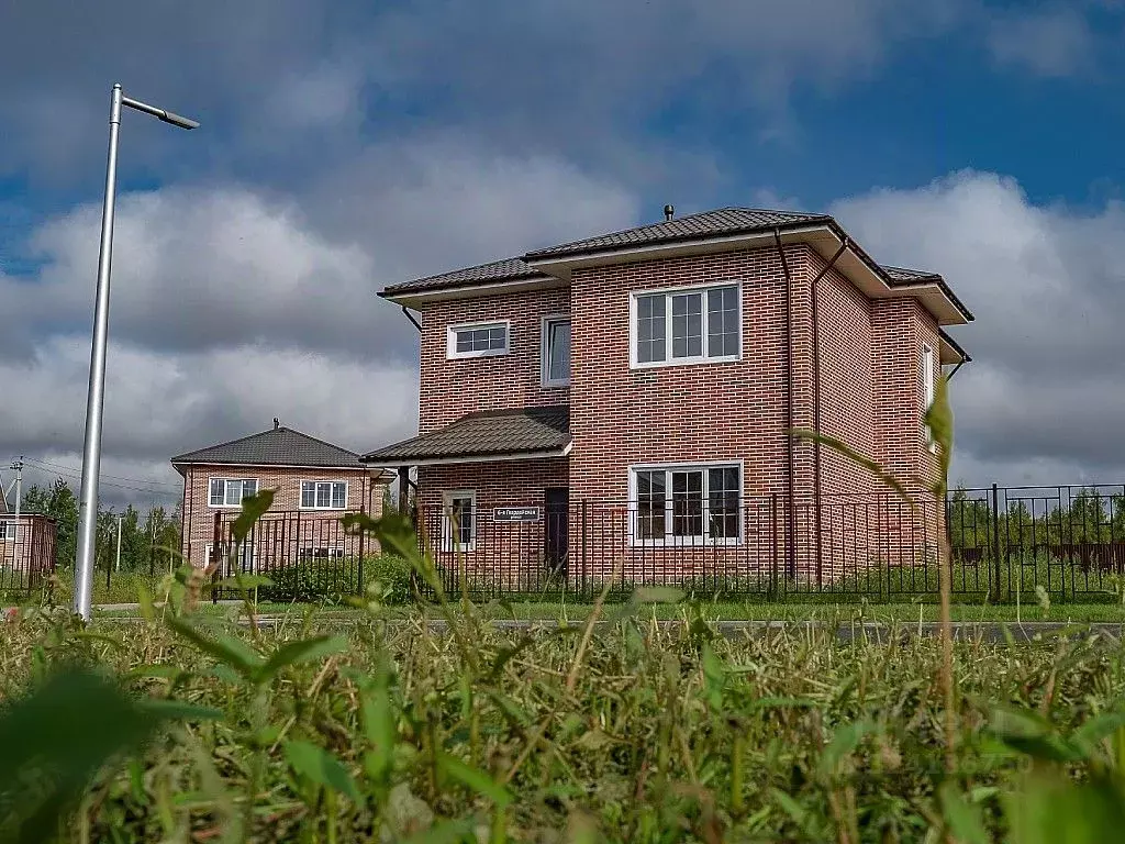 Дом в Ленинградская область, Всеволожский район, Агалатовское с/пос, ... - Фото 1