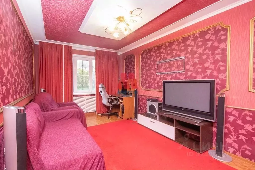 3-к кв. Ярославская область, Тутаев ул. Моторостроителей, 41 (64.0 м) - Фото 2