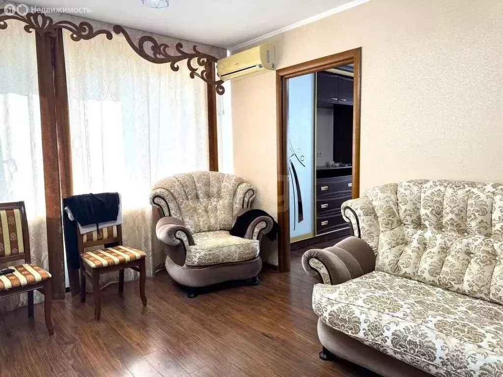 3-комнатная квартира: Симферополь, Ростовская улица, 4 (63.9 м) - Фото 2