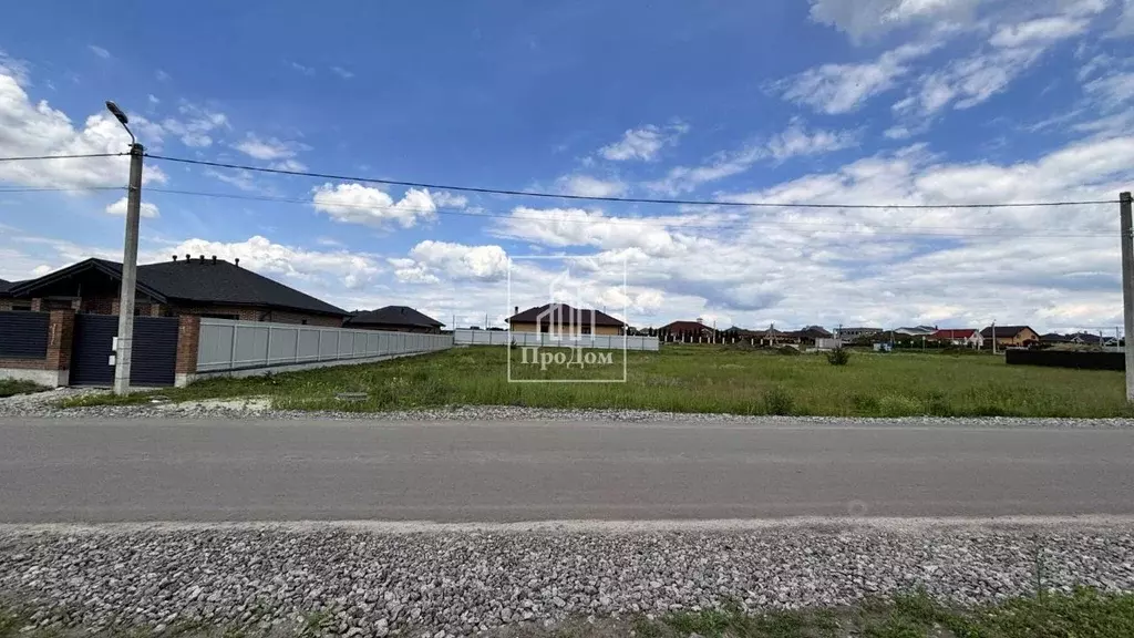 Участок в Белгородская область, Старый Оскол ул. Малиновая (15.0 сот.) - Фото 0