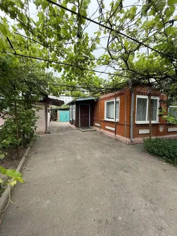 Дом в Ростовская область, Аксай ул. Гагарина (50 м) - Фото 1