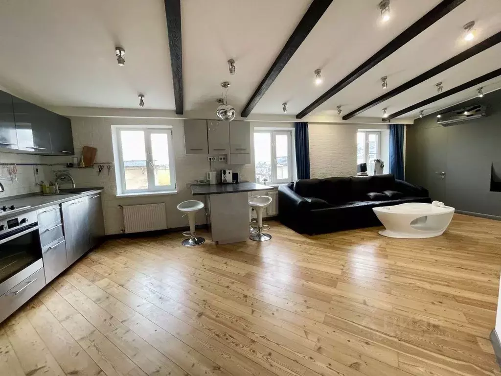 4-к кв. Санкт-Петербург Верейская ул., 2/60 (68.8 м) - Фото 1