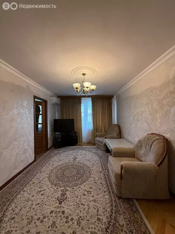 3-комнатная квартира: Дербент, улица Генриха Гасанова, 4 (57 м) - Фото 0