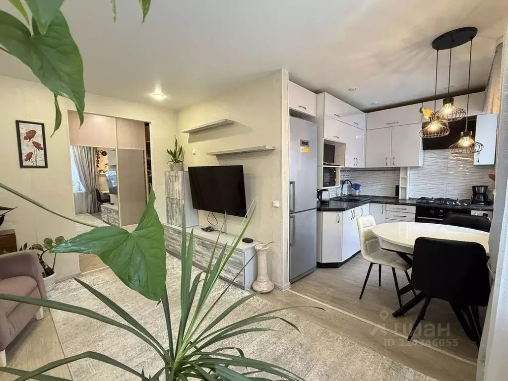 3-к кв. Кировская область, Киров Лянгасово мкр, ул. Ленина, 1 (58.9 м) - Фото 1