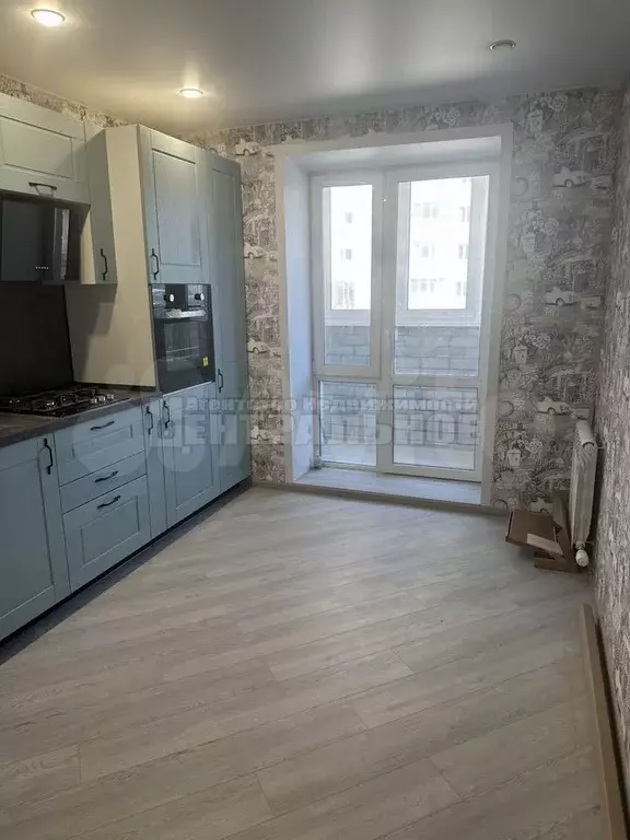 3-к. квартира, 71 м, 1/10 эт. - Фото 1