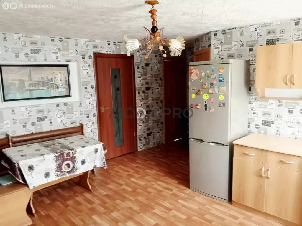 Дом в Новоузенск, улица Лейтенанта Шмидта, 24 (107.4 м) - Фото 1