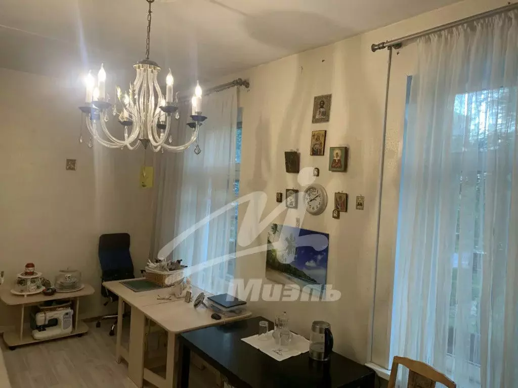 Продается комната в 3-комнатной квартире - Фото 1