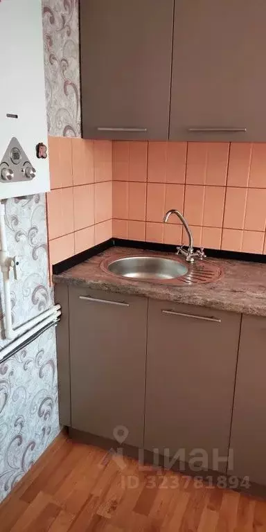 2-к кв. Краснодарский край, Тихорецк ул. Калинина, 107 (452.0 м) - Фото 1